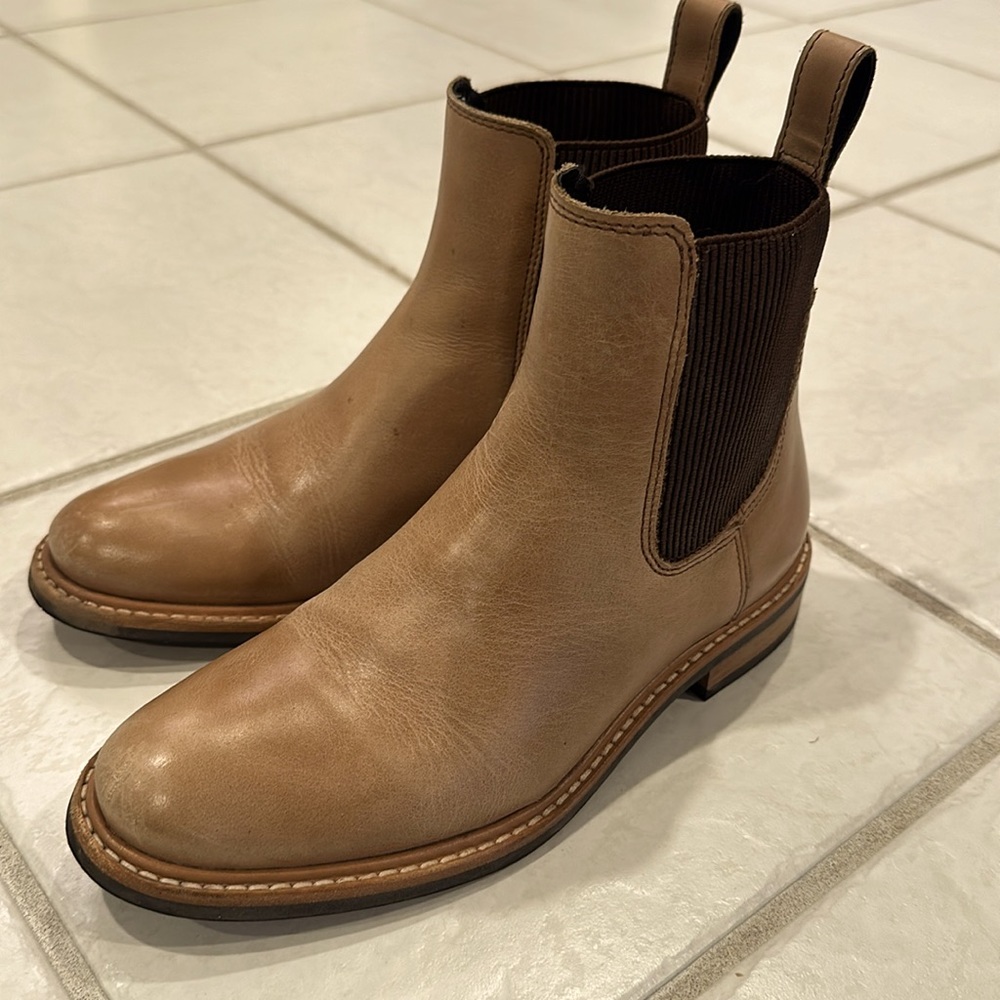 Nisolo Carmen Chelsea boots